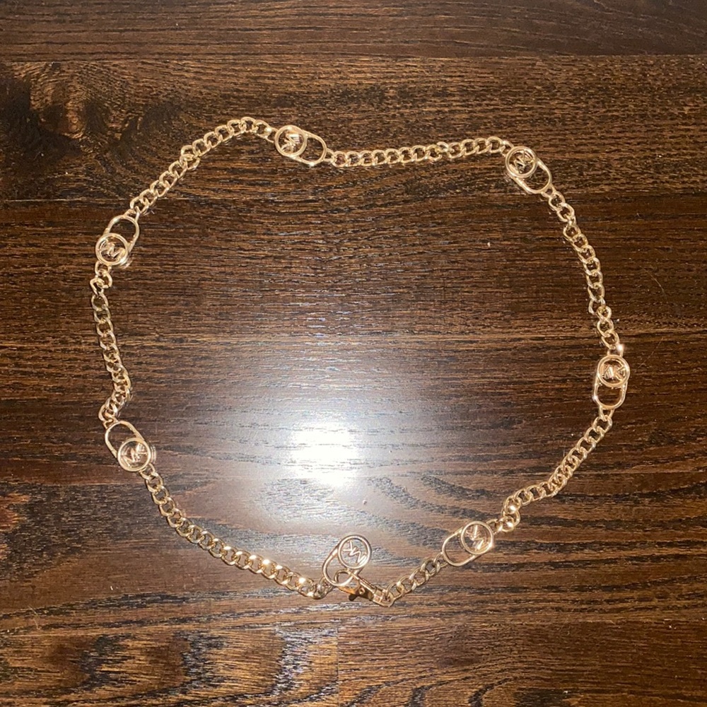 Micheal Kors Gold chain belt
